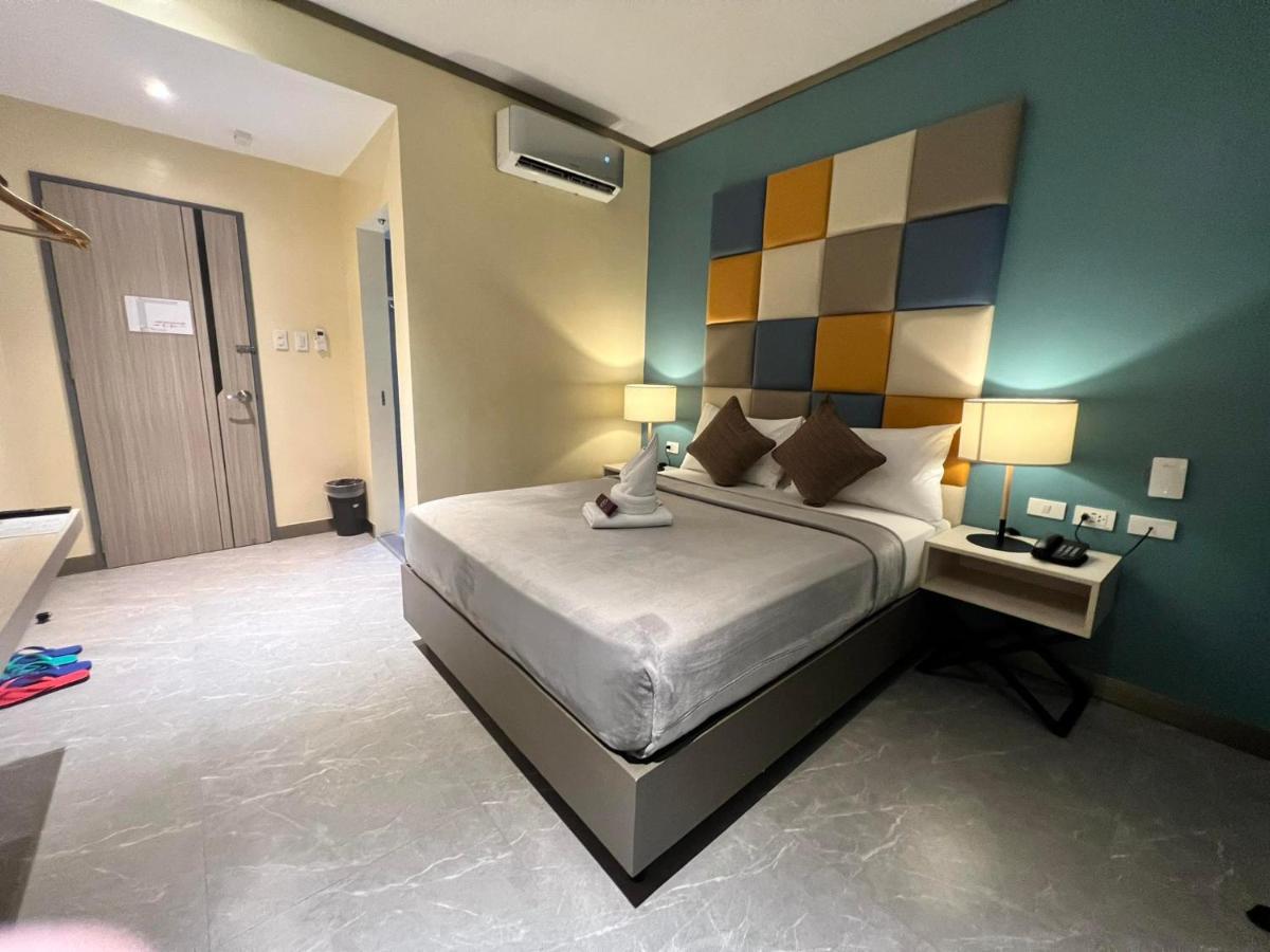 Yes Hotel Imus Cavite Exterior photo